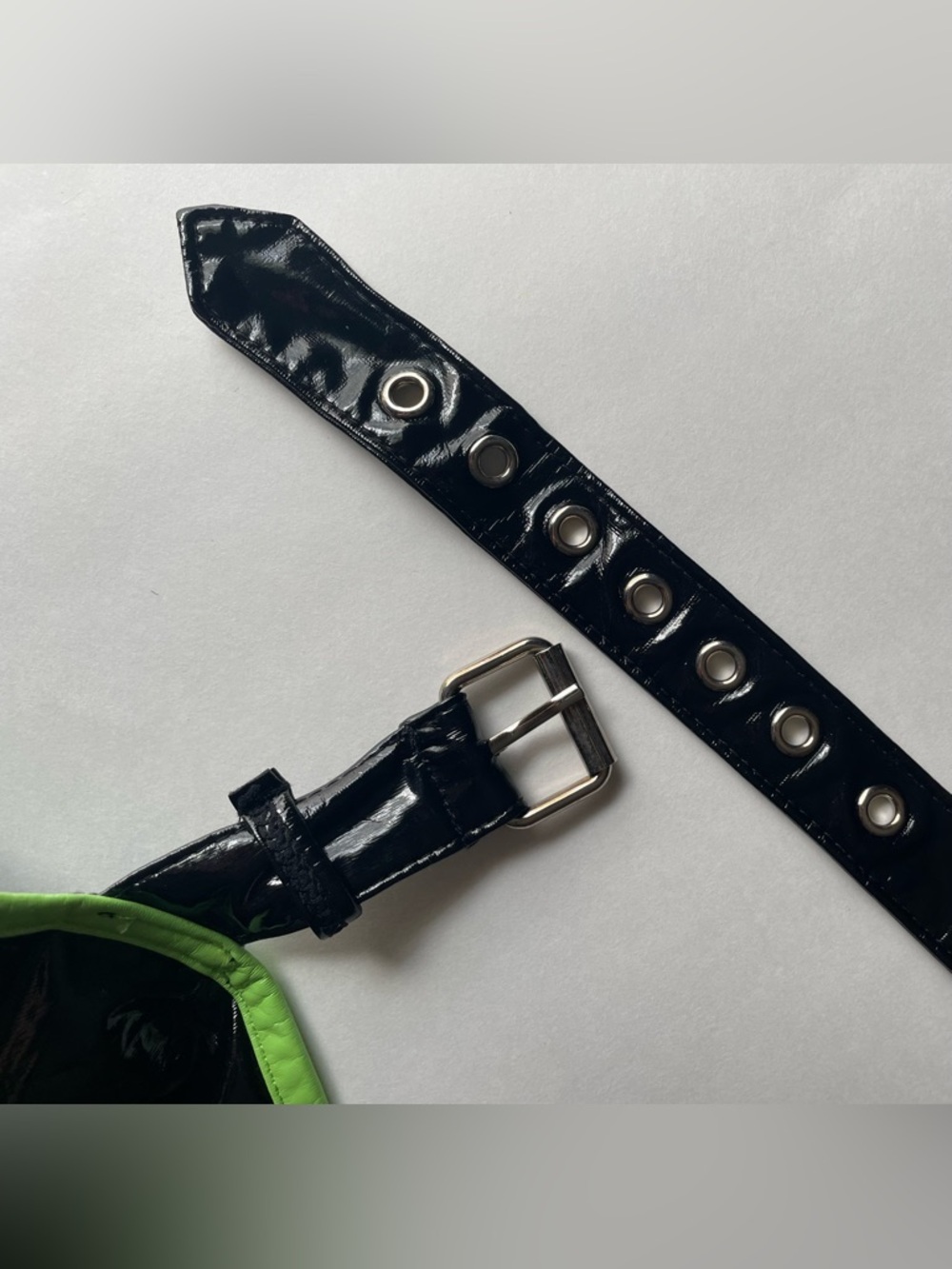 Dollz Kill ‘Trickz N' Treatz’ Menacing Medic Costume Halter Top ONLY, sz Medium - Picture 4 of 9